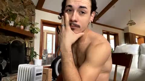 Snapshot of vinsmoke_sanji2020 chatting on February 22, 2025, 5:13 pm Sanji online show from February 22, 2025, 5:13 pm