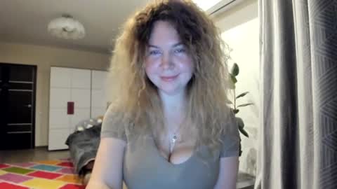 Snapshot of viodetta chatting on December 22, 2024, 7:42 pm viodetta online show from December 22, 2024, 7:42 pm