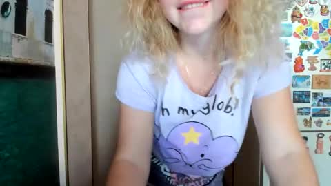 Snapshot of viodetta chatting on September 27, 2025, 10:31 am viodetta online show from September 27, 2025, 10:31 am