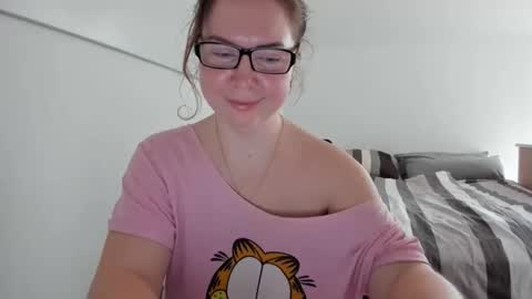 Snapshot of viodetta chatting on March 31, 2026, 1:55 pm viodetta online show from March 31, 2026, 1:55 pm