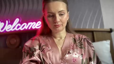 Funny  girl online show from February 17, 2025, 9:56 am