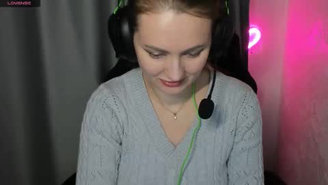 Snapshot of viola_1 chatting on March 5, 2026, 4:47 pm Funny girl online show from March 5, 2026, 4:47 pm