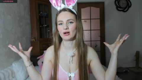 Snapshot of viola_1 chatting on April 6, 2026, 3:15 am Funny girl online show from April 6, 2026, 3:15 am