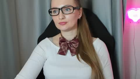Snapshot of viola_1 chatting on April 30, 2026, 8:57 pm Funny girl online show from April 30, 2026, 8:57 pm