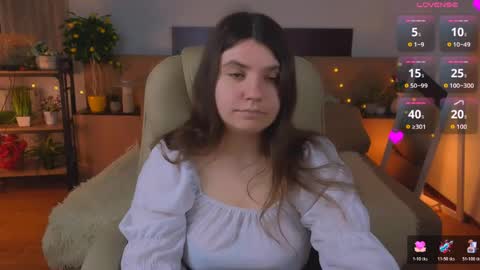 Snapshot of viola__shy chatting on May 23, 2026, 9:19 pm Viola online show from May 23, 2026, 9:19 pm