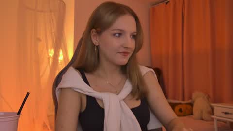 violamore online show from July 3, 2026, 6:58 pm