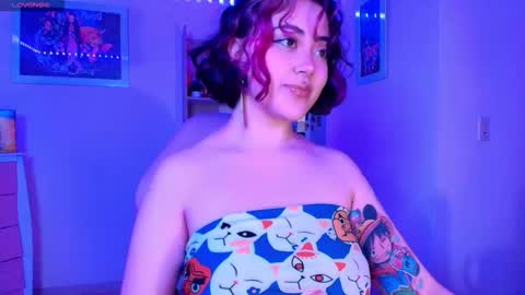 Snapshot of violeet_smile chatting on January 18, 2026, 5:55 am violet online show from January 18, 2026, 5:55 am