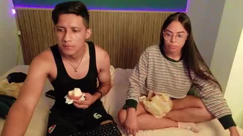 Snapshot of violet_and_dylan chatting on December 14, 2025, 12:10 pm violet_and_dylan online show from December 14, 2025, 12:10 pm