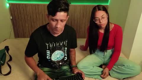 Snapshot of violet_and_dylan chatting on December 15, 2025, 12:09 pm violet_and_dylan online show from December 15, 2025, 12:09 pm