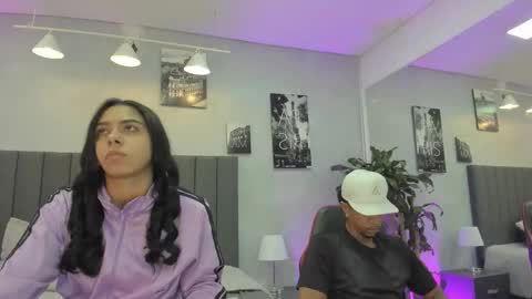 Violet and Myers online show from November 1, 2025, 11:12 am