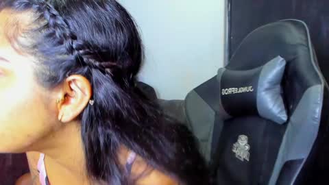 Snapshot of violet_and_myers chatting on May 28, 2026, 11:24 pm Violet and Myers online show from May 28, 2026, 11:24 pm