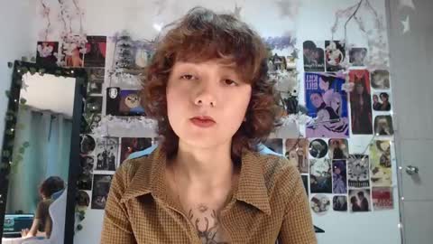 Violet online show from February 15, 2025, 7:06 am