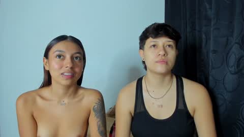 Snapshot of violet_casper_ chatting on January 8, 2025, 9:42 am Violet and Casper online show from January 8, 2025, 9:42 am