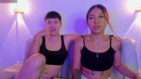 Snapshot of violet_casper_ chatting on September 20, 2025, 4:35 am Violet and Casper online show from September 20, 2025, 4:35 am