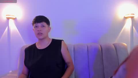 Snapshot of violet_casper_ chatting on September 29, 2025, 5:12 am Violet and Casper online show from September 29, 2025, 5:12 am