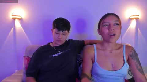 Violet and Casper online show from November 7, 2025, 5:29 am