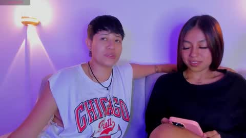 Violet and Casper online show from November 14, 2025, 5:28 am