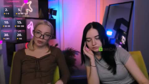 violet_moxi online show from December 20, 2025, 12:40 am