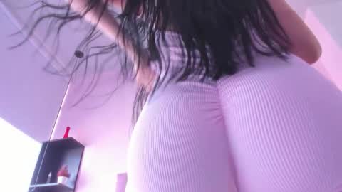 violet online show from November 1, 2025, 2:41 pm