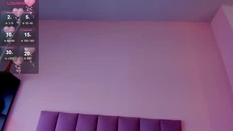 violet online show from April 1, 2026, 1:41 pm