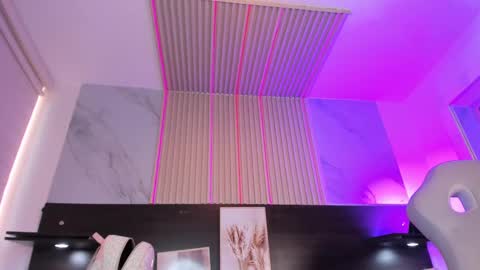 Violeta online show from February 11, 2025, 4:46 pm