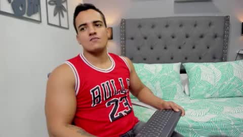 VIOLETA AND MAXX online show from October 25, 2025, 2:19 am