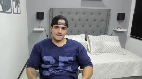 VIOLETA AND MAXX online show from December 16, 2025, 12:37 am