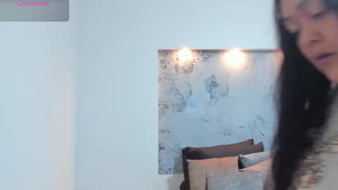 Violet  online show from October 2, 2025, 3:02 am