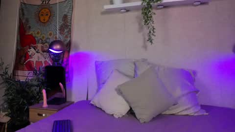 Snapshot of violeta_dh chatting on September 30, 2025, 11:48 am Violeta online show from September 30, 2025, 11:48 am