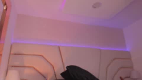 violeta_marquez online show from November 28, 2025, 3:47 pm