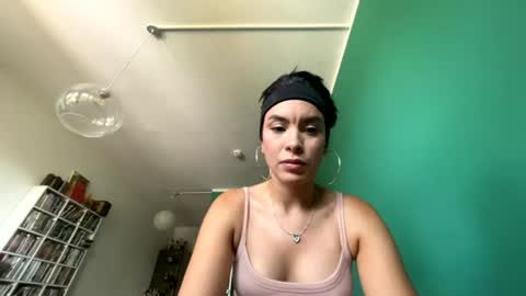 Violeta Rodriguez online show from August 3, 2026, 1:16 pm
