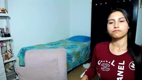 violeta_rouses online show from February 1, 2026, 3:27 am