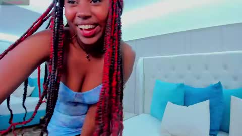 violeta_ruiz_ online show from February 24, 2025, 10:25 pm