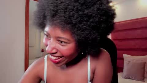 Snapshot of violeta_ruizz chatting on November 5, 2025, 11:54 am Violeta Ruiz online show from November 5, 2025, 11:54 am