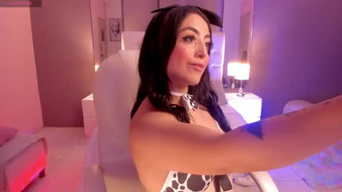 Snapshot of violetaa_millers chatting on December 23, 2024, 11:36 am Violeta online show from December 23, 2024, 11:36 am