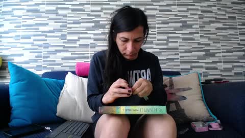 Violeta Gmez online show from April 4, 2026, 2:58 pm