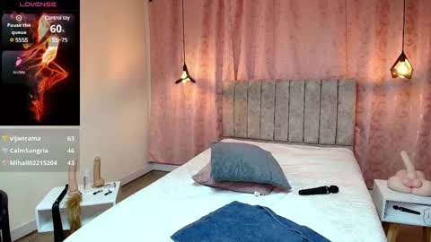 VIOLETA online show from February 28, 2025, 9:01 pm