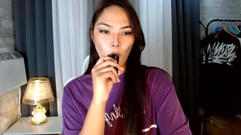 violet online show from September 19, 2025, 6:37 am