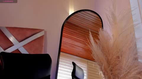 Call me Violet online show from September 9, 2025, 7:35 pm