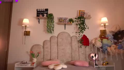 violeth___ online show from February 17, 2026, 1:18 pm