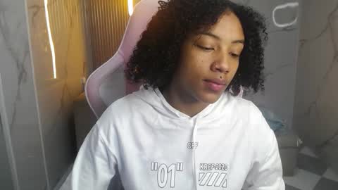 violeth_b online show from January 13, 2026, 12:54 pm