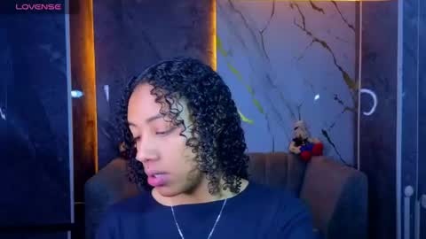 violeth_b online show from July 8, 2026, 1:15 pm