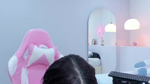 Snapshot of violeth_hill chatting on January 31, 2025, 8:33 pm Violeth Hill online show from January 31, 2025, 8:33 pm