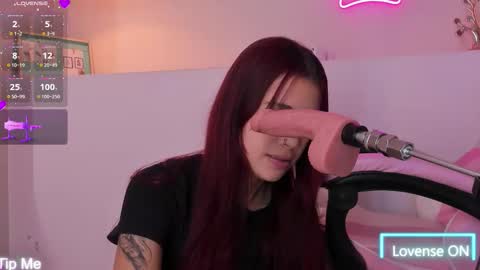 Snapshot of violeth_hill chatting on November 15, 2025, 7:54 pm Violeth Hill online show from November 15, 2025, 7:54 pm