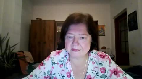 violetpulse online show from November 12, 2025, 2:39 pm