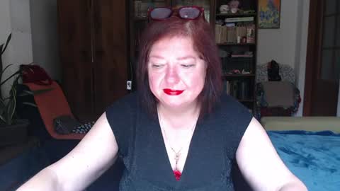 Snapshot of violetpulse chatting on July 4, 2026, 7:25 am violetpulse online show from July 4, 2026, 7:25 am