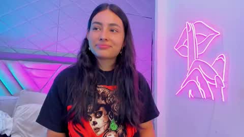 Snapshot of violetrousse chatting on November 21, 2025, 6:17 pm Violet Rousse online show from November 21, 2025, 6:17 pm