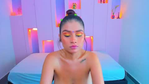 Snapshot of violetsmith7 chatting on January 7, 2025, 11:14 pm violetsmith online show from January 7, 2025, 11:14 pm