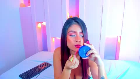 Snapshot of violetsmith7 chatting on January 10, 2025, 11:50 pm violetsmith online show from January 10, 2025, 11:50 pm
