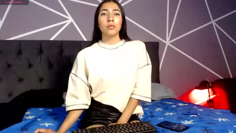 Snapshot of violett1126 chatting on April 16, 2026, 4:46 am 1126 online show from April 16, 2026, 4:46 am